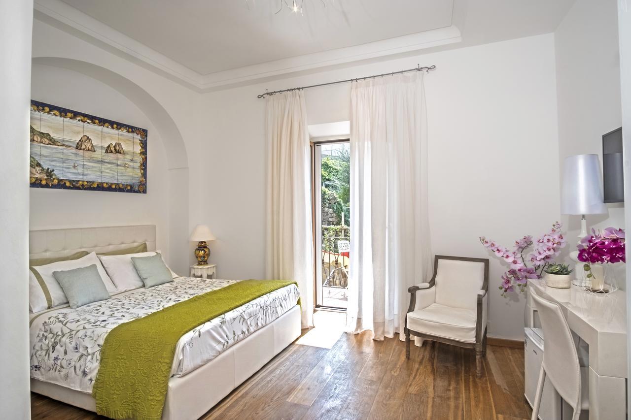 Faraglioni Di Sorrento Guesthouse מראה חיצוני תמונה